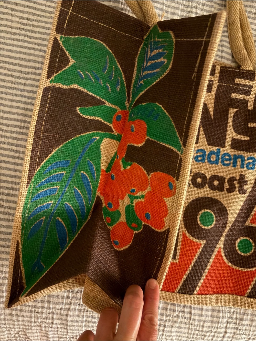 Trader Joe's Premium Roast Jute Tote in Natural and Red - Picture 2 of 3
